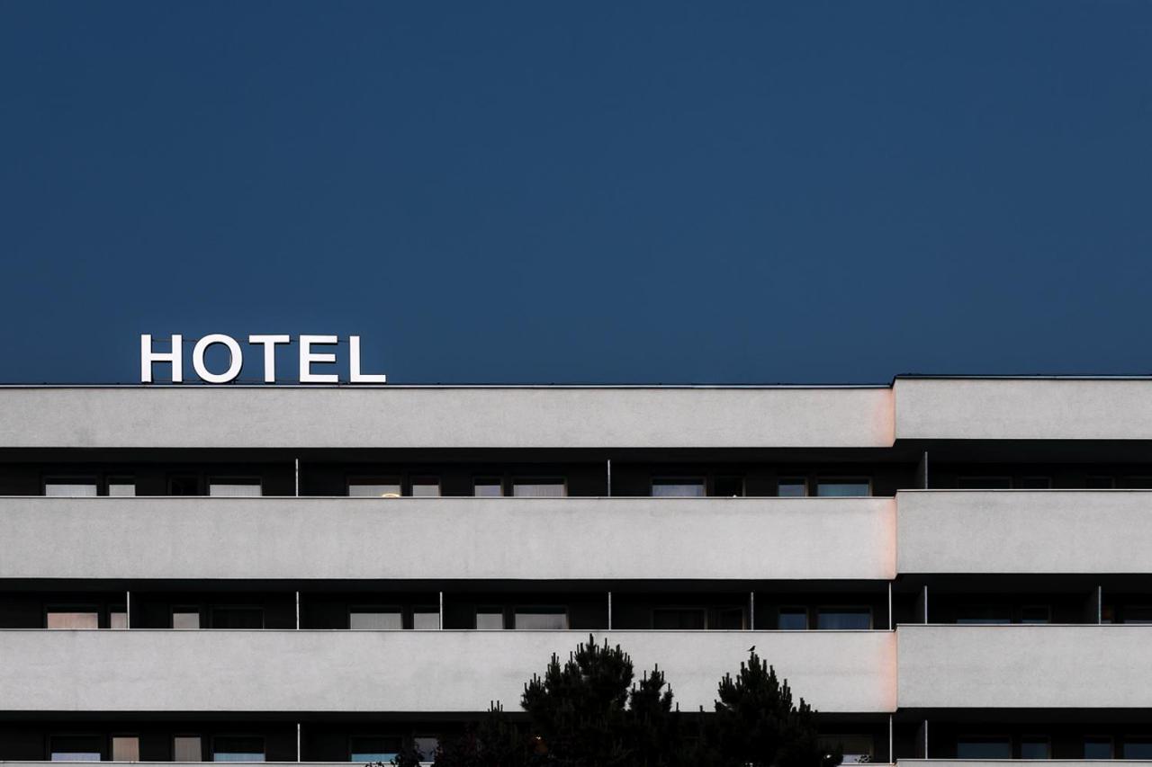 Hotel Slezan Bruntal Exterior photo