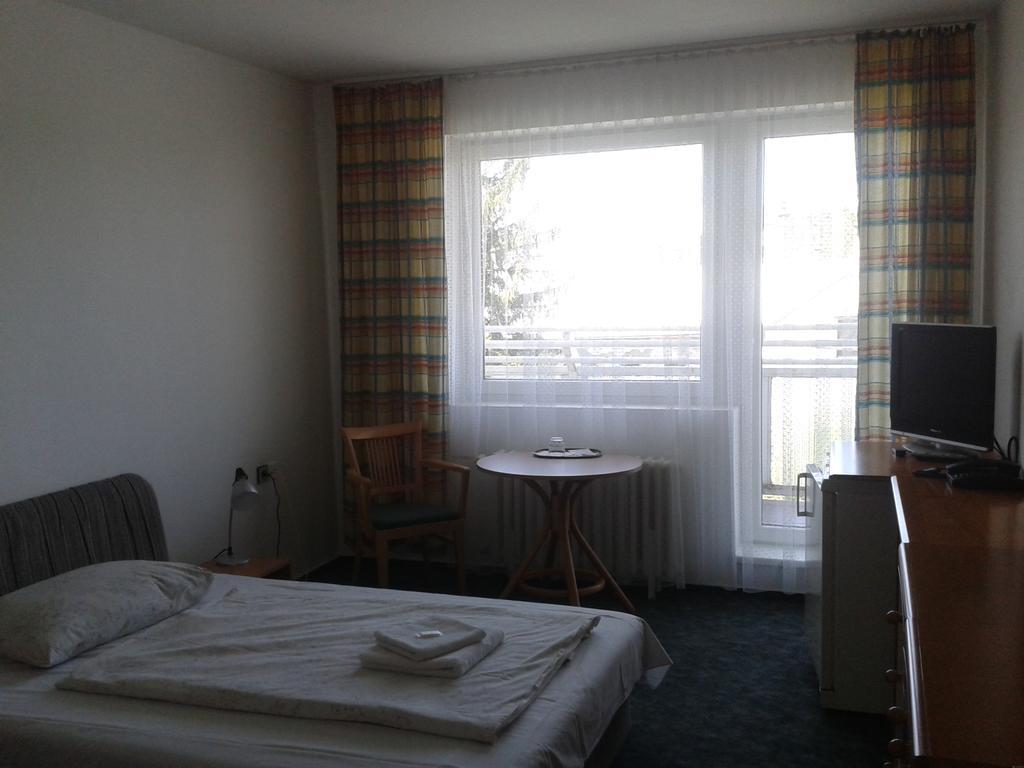 Hotel Slezan Bruntal Exterior photo