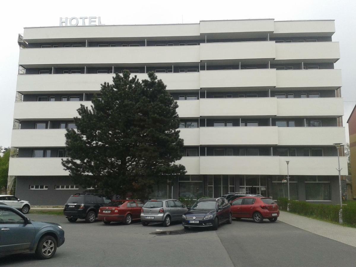 Hotel Slezan Bruntal Exterior photo